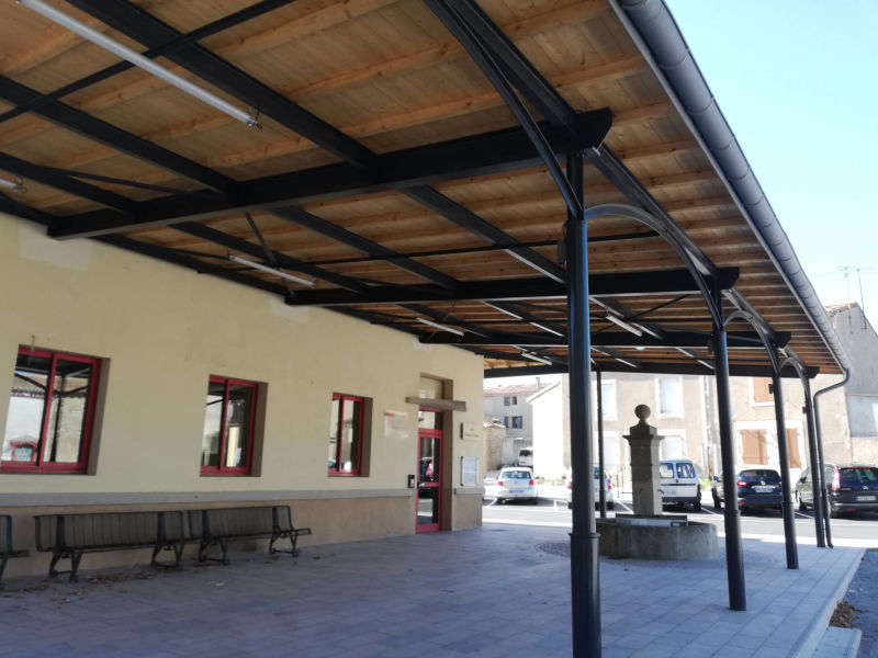 Auvent Mairie de Moussoulens